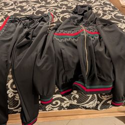 Beautiful Design Of A Tracksuit Size Medium