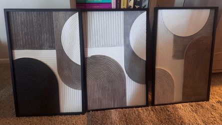 Textured frames