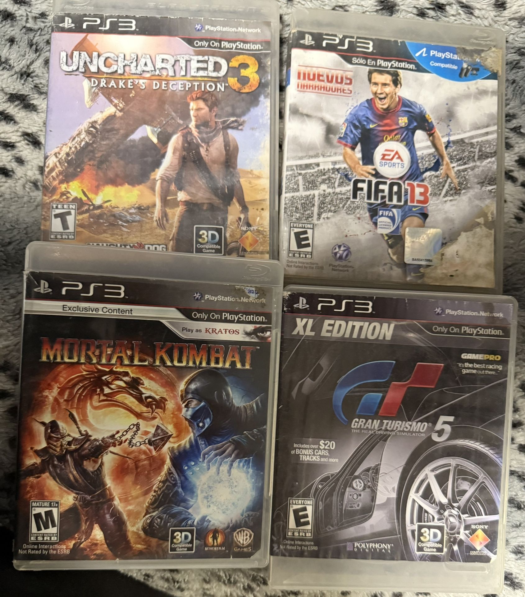 PS3 with 7 games and connection cable!!!