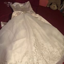 David Bridal  Size 16 Color Rum Brand New