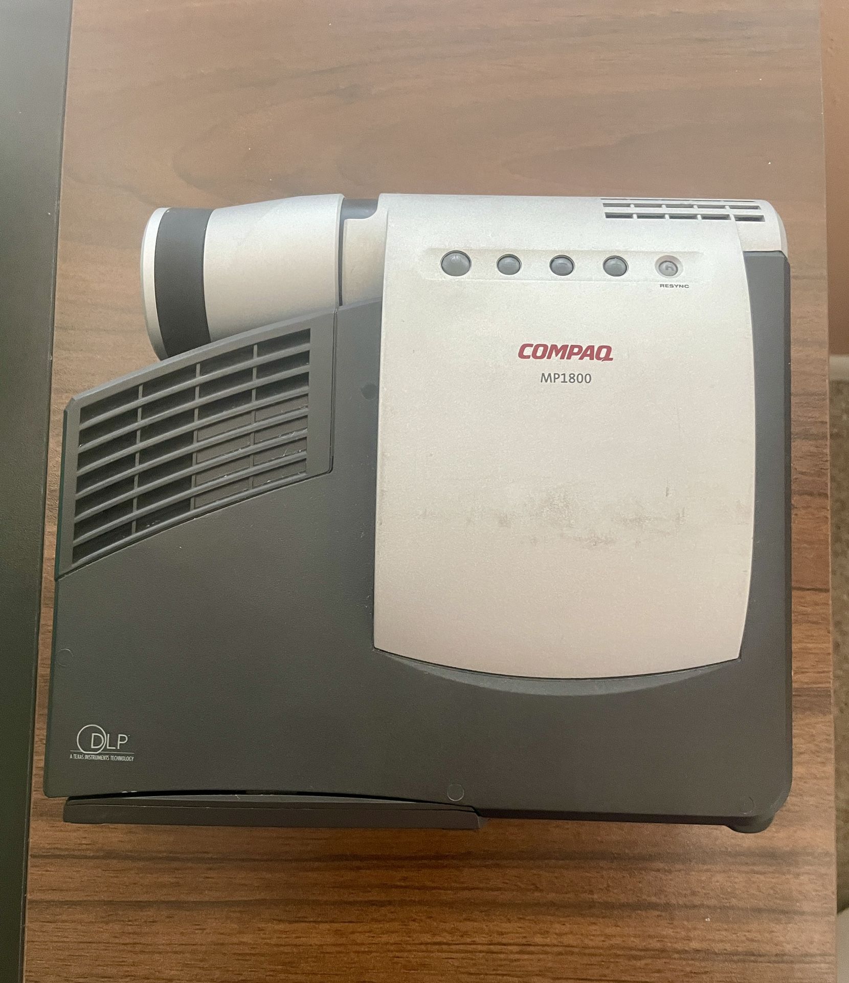 Compaq MP1800 Micro Portable Projector