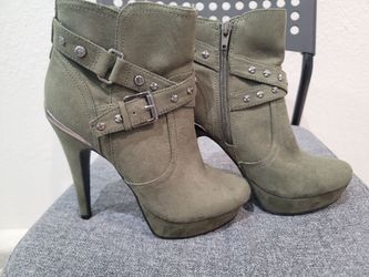 Olive Boots!