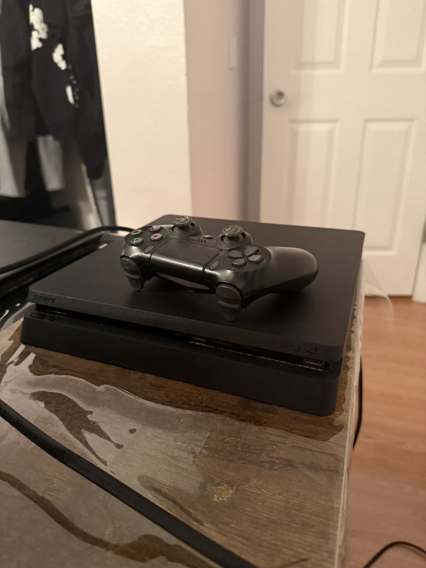 PS4 Slim With Games