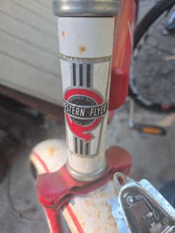 Western flyer great price needs cleaned up rides great