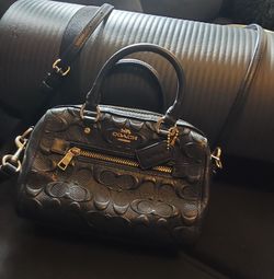 Mini Coach purse w/strap