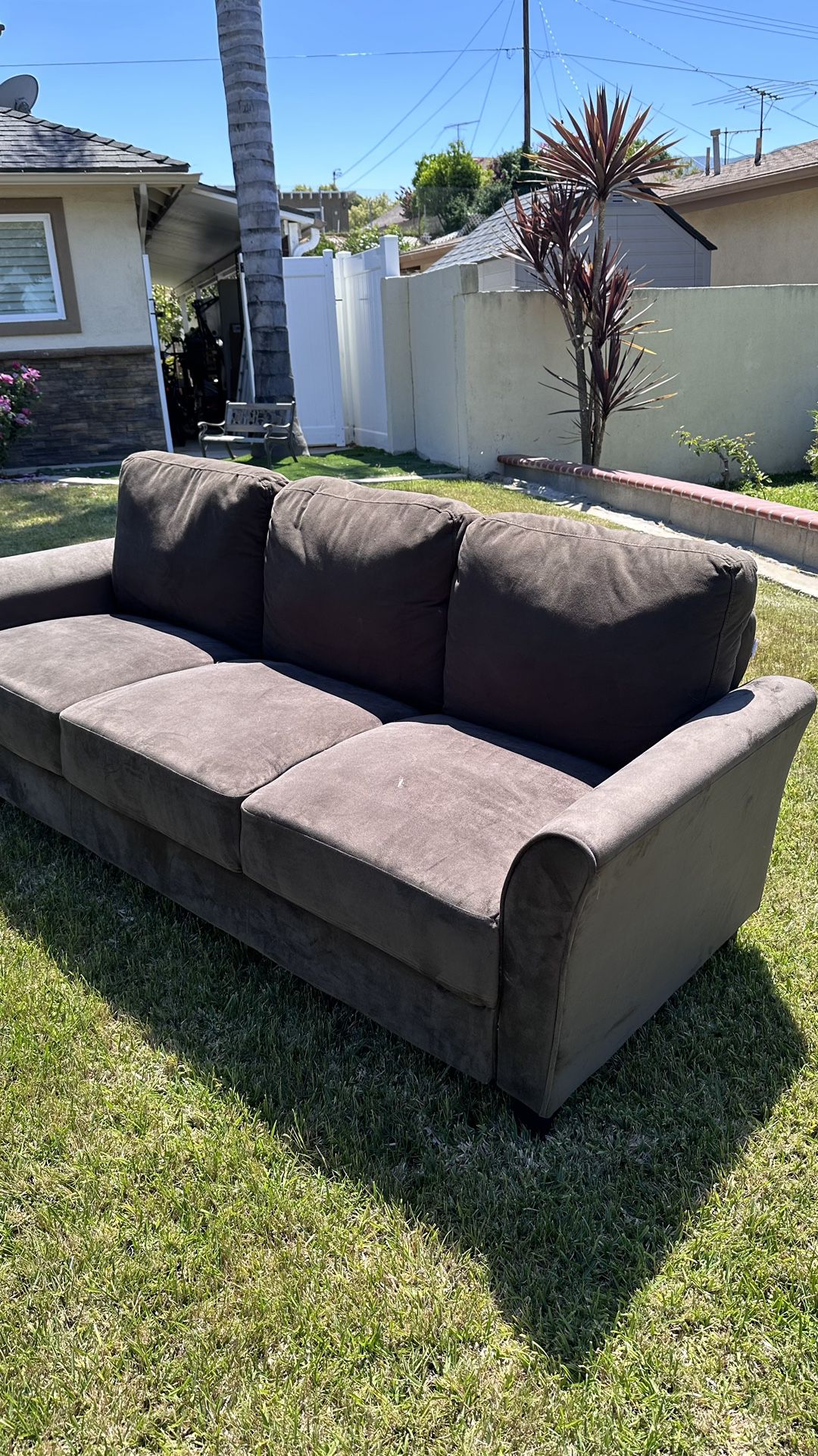 Lifestyle Solutions Sofa (comes Apart)