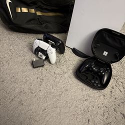 2.8TB PlayStation 5 (+ Heatsink 2TB WD SN850P SSD,  1 Premium DuelSense Edge Controller and accessories + 2 Regular DualSense Controllers, Dual Chargi