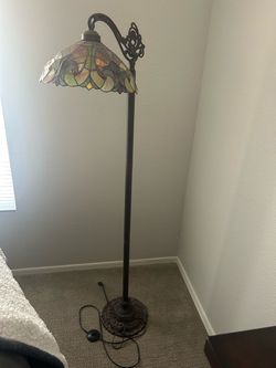 Floor lamp