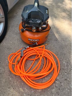 Air compressor