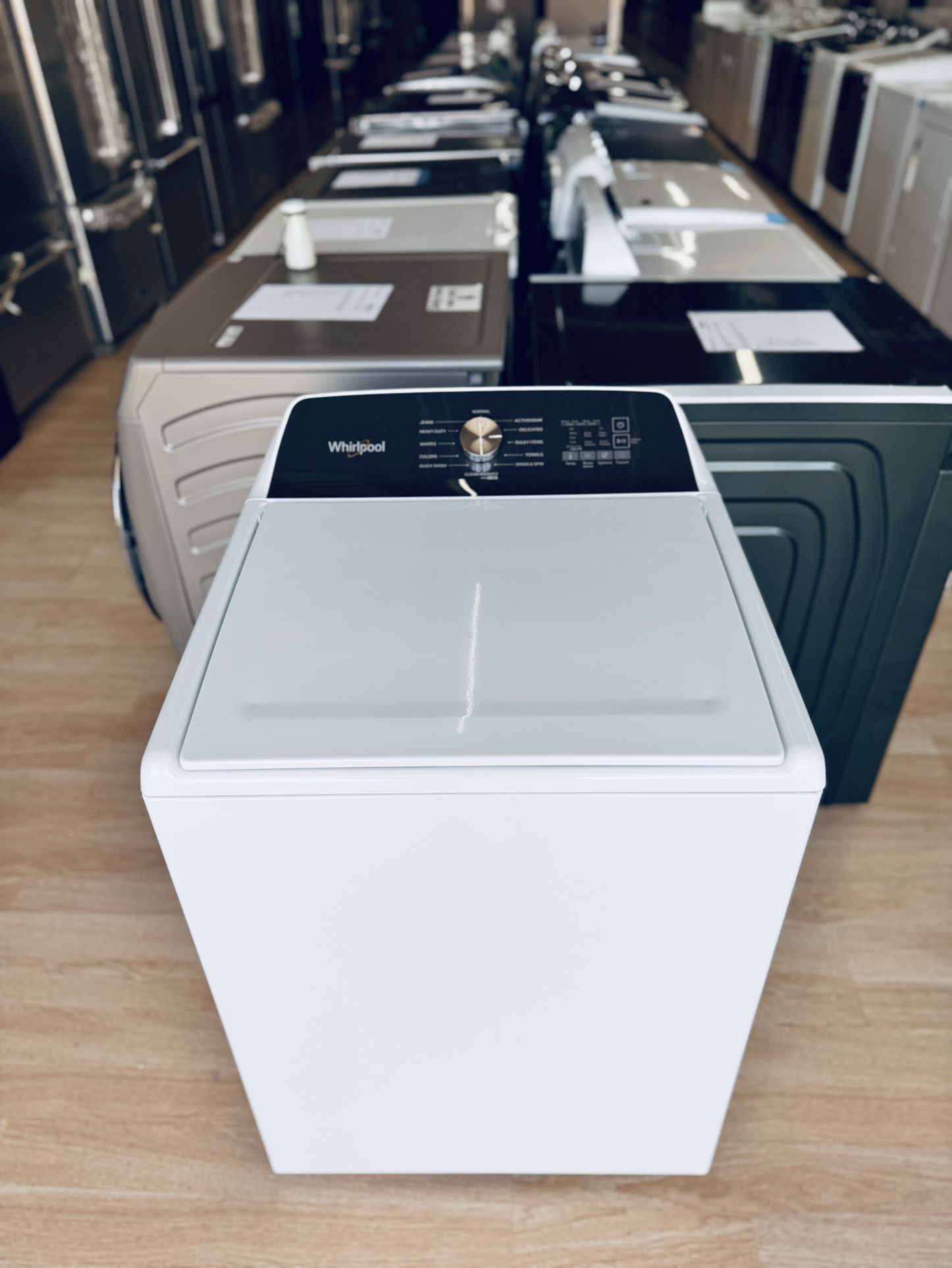 Brand-New Whirlpool - 4.6 Cu. Ft. Top Load Washer with Built-In Water Faucet - White Model: WTW5010LW