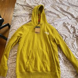 The North Face “ Mineral Gold “ Size L Hoodie 