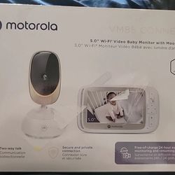 Brand New Motorola VM85 Connect 5" Wifi Video Baby Monitor w/ Mood Light
