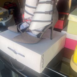 Gray heels