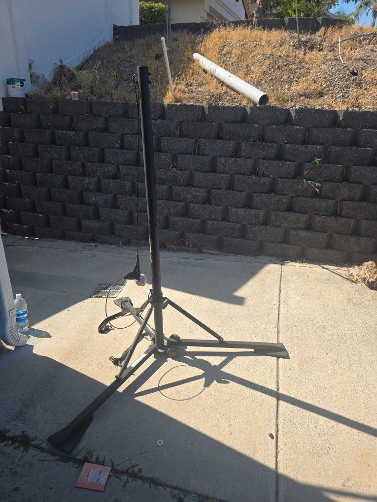 Skilz Portable Hitting Station