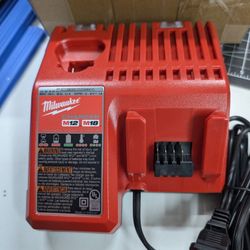 Milwaukee M12 M18 Charger Brand New 