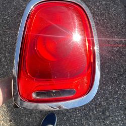 2016 Mini Cooper Pass Side Tail Light 