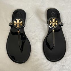 NEW Tory Burch Miller Sandals – Black Patent – Women’s Size 7