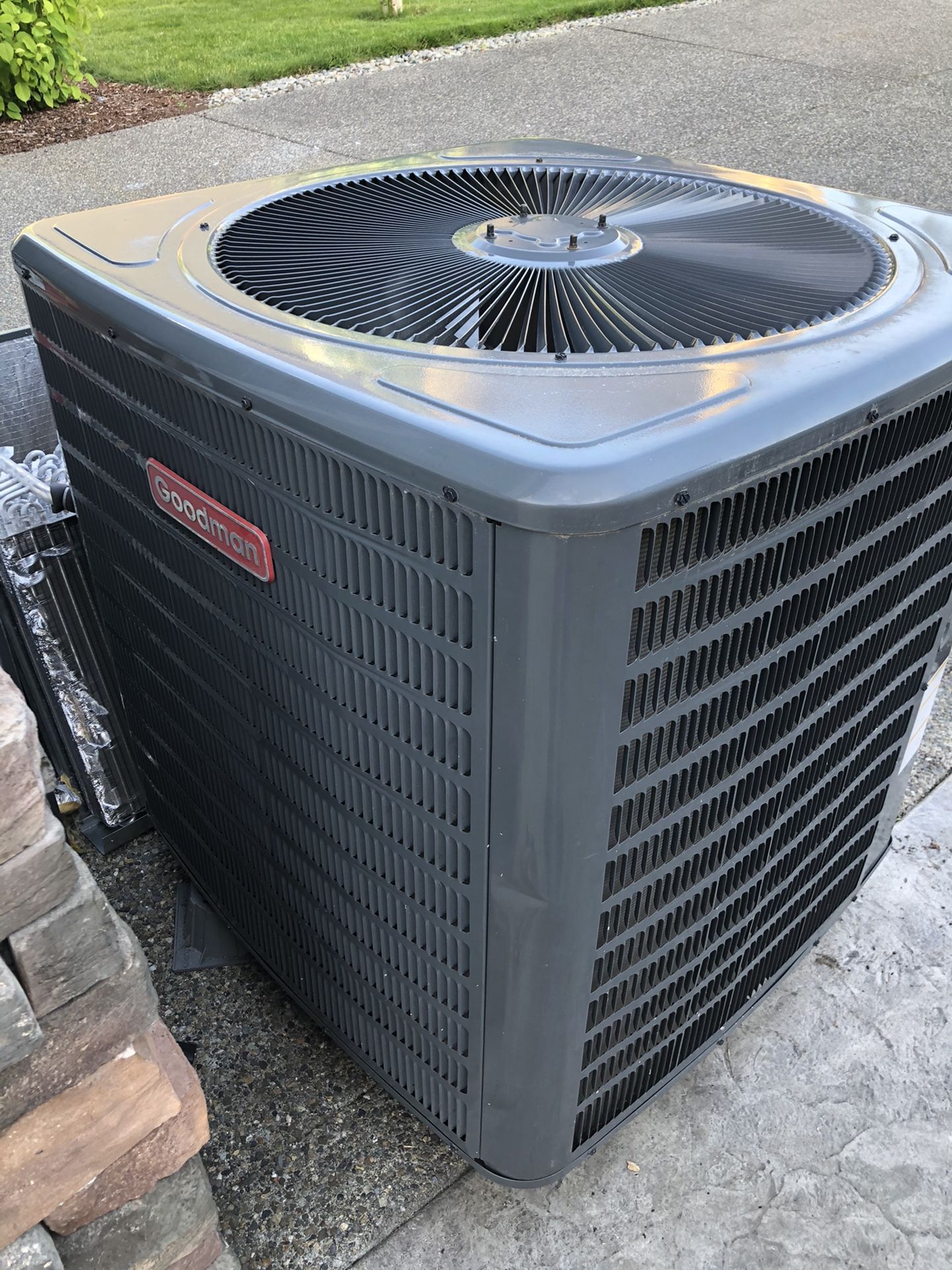 Goodman 4 ton AC unit for Sale in Bonney Lake, WA OfferUp
