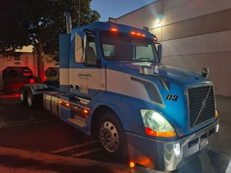 Volvo VNL