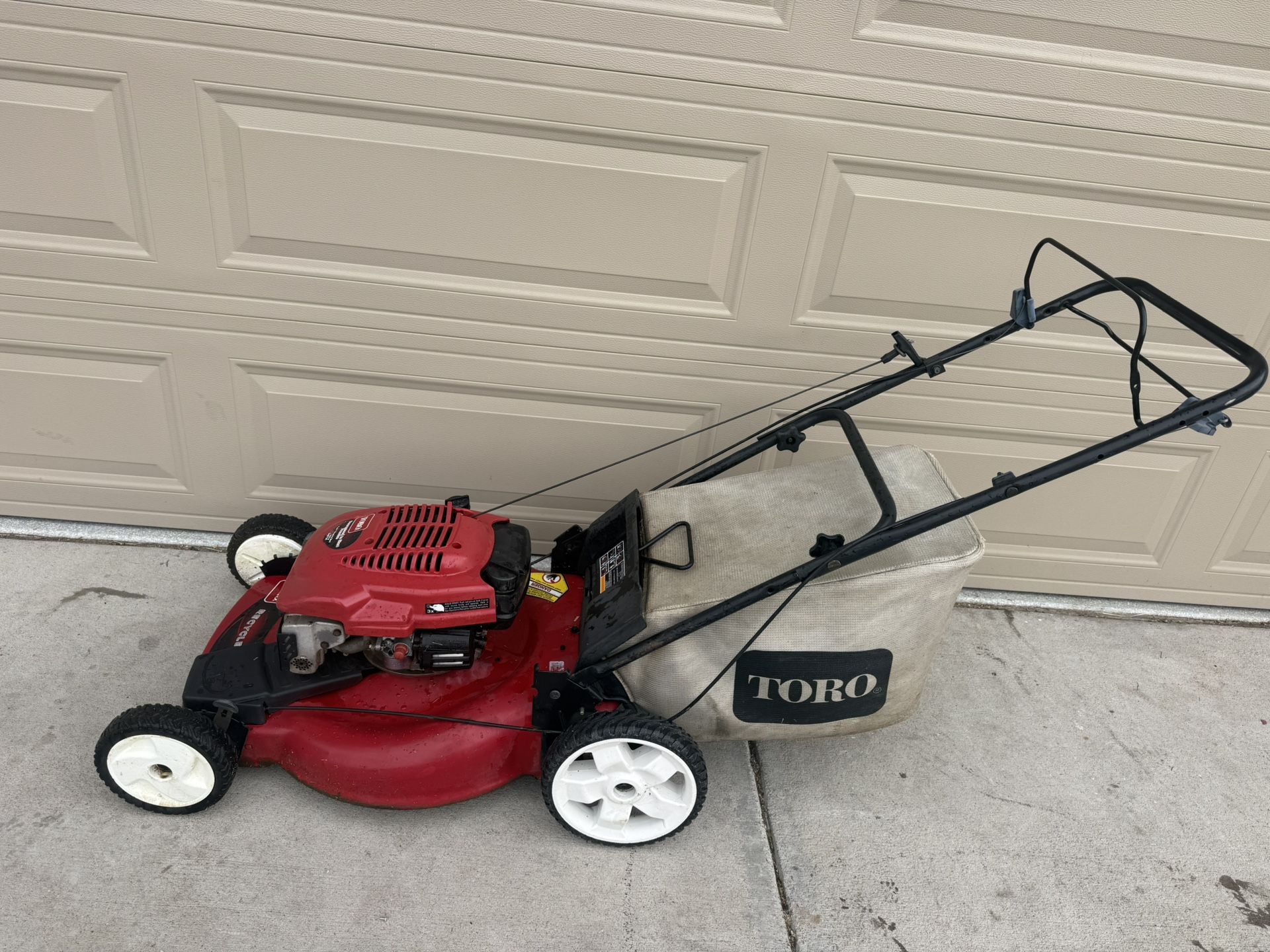 Self Propeller Toro Recycler 22” Lawn Mower – Fully Serviced 