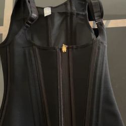 Women waist Vest shaper faja black size S (used)