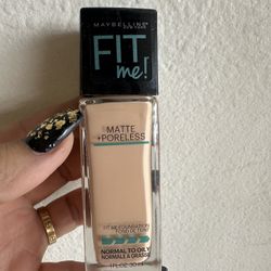 Maybeline Foundation, New