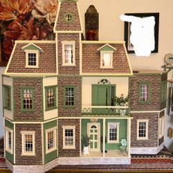 Custom Built New Haven Victorian Dollhouse 1.12 Scale