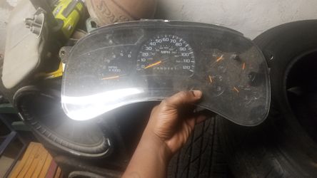 2001 suburban speedometer