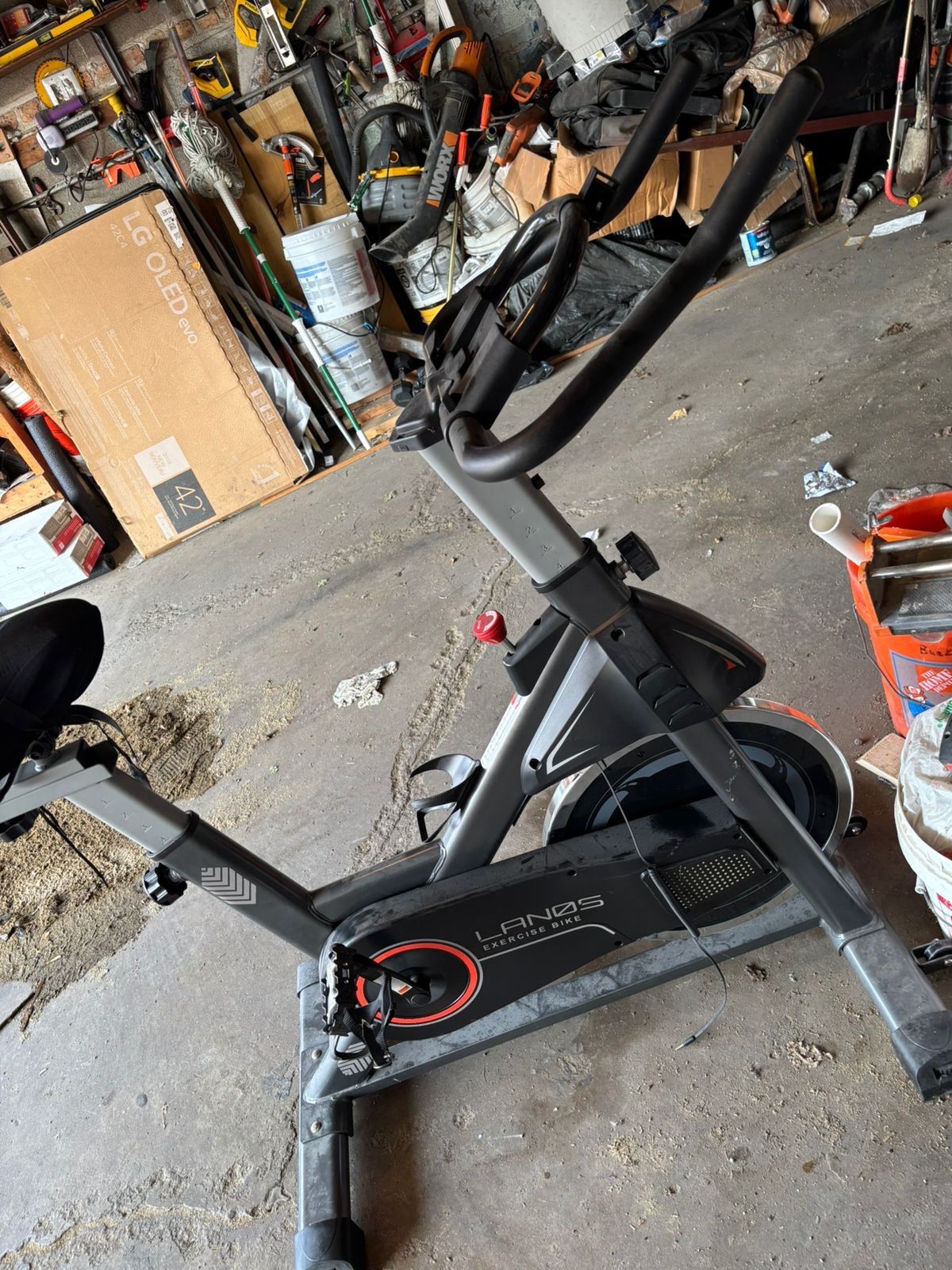 Lanos Stationary exercise bike