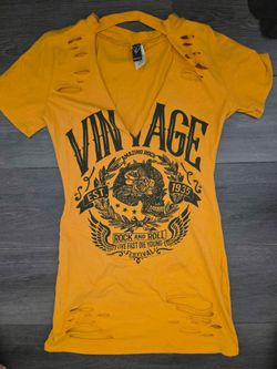 Windsor Distressed Rock Graphic T-Shirt