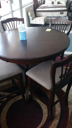 Beautiful Pub table Round