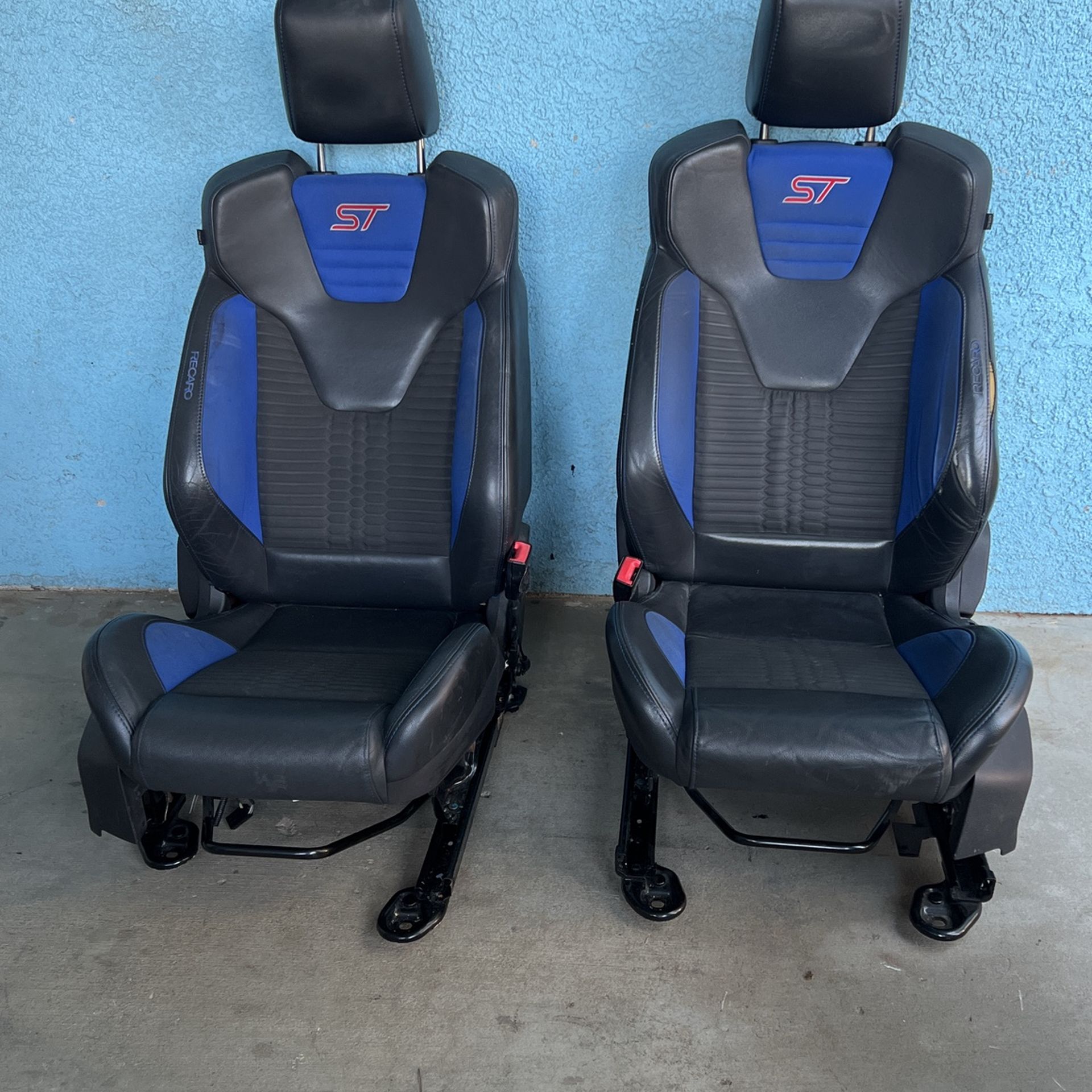 Ford Focus ST Recaro Seats