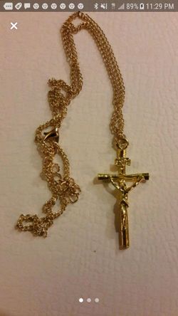 GOLD PLATED CROSS NECKLACE