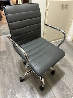 Mid-century modern office chair