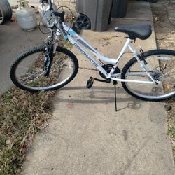 Granite Peak 26 In Roadmaster Bicycle