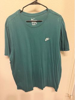 Nike Mens Green Logo Tshirt, size XXL