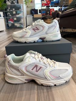 Women’s New Balance 530 Shoes - White Purple - Size 10