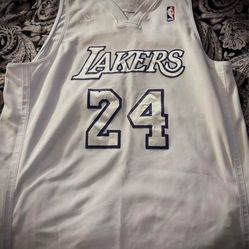 Los Angeles Lakers Jersey Kobe 24