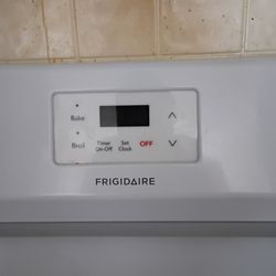 Frigidaire Gas Stove