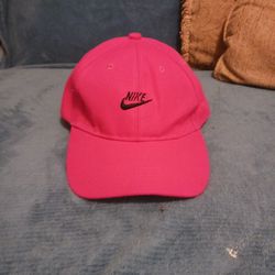 Nike Woman's Hat Pink