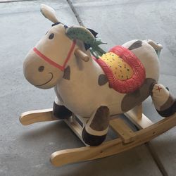 Like New Rocking Horse With Hoofbeat Simulator 