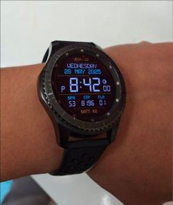 Samsung Gear S3 Frontier Smartwatch & Charger