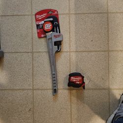 Milwaukee 18in Aluminum Pipe Wrench