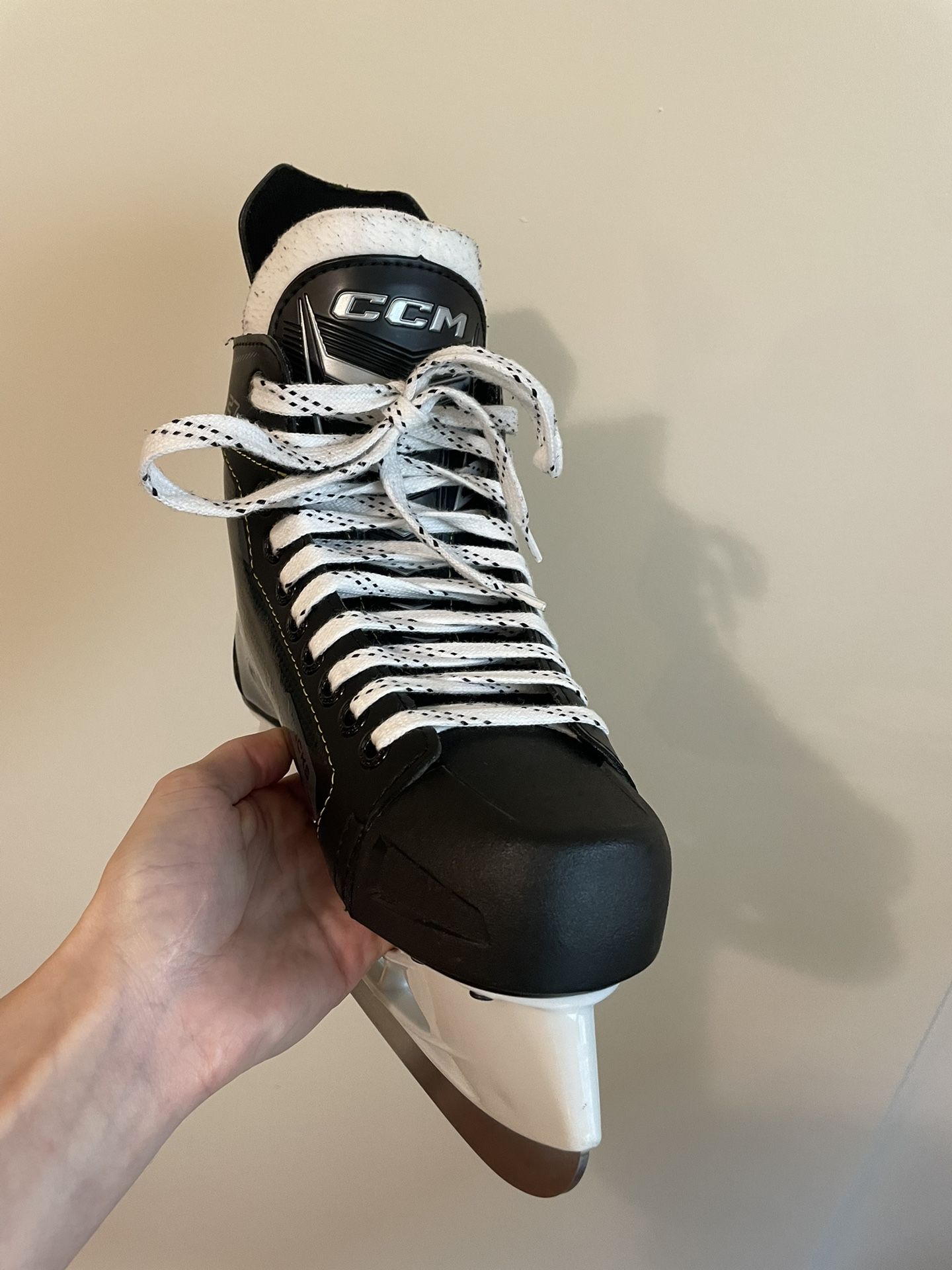 CCM A27 Ice Hockey Skates