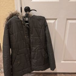 Krush Large Faux-fur Trim Quilted Puffer Coat