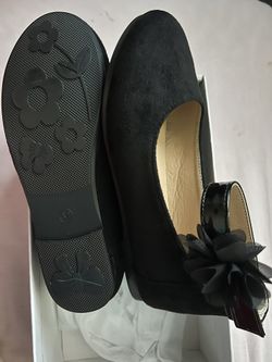 Girls Black Flats Size 1(Eur32)