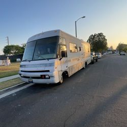 1996/1995 Winnebago Adventure