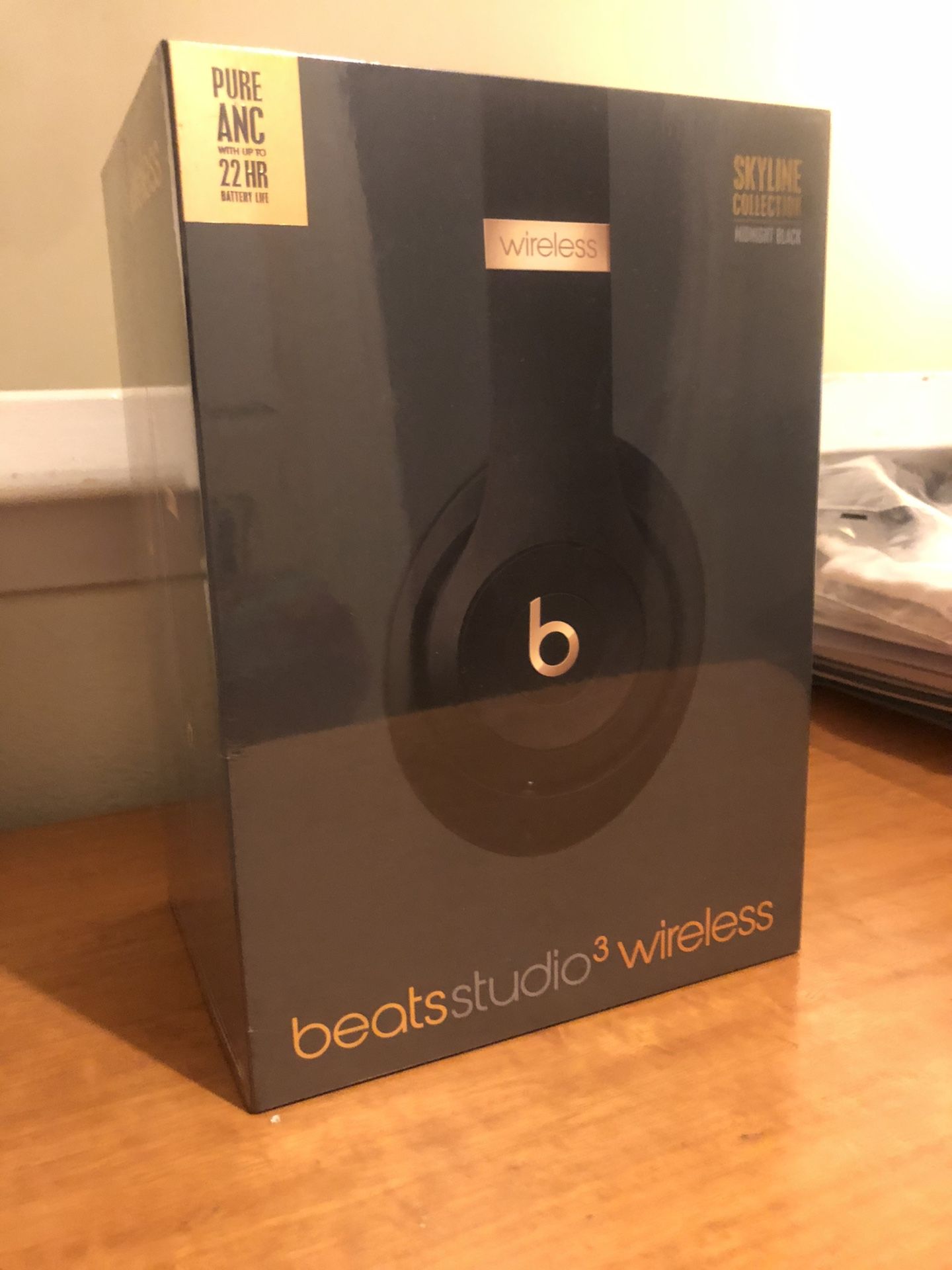 Studio 3 Beats Unopened