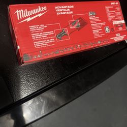 Milwaukee M12 3/8 Ratchet