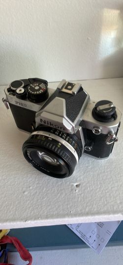 Nikon FM2 with f1.8 50mm lens